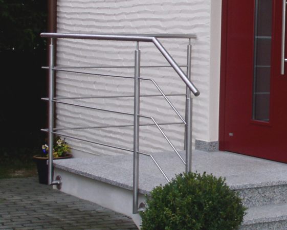 Edelstahlgel&auml;nder f&uuml;r eine Aussentreppe