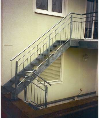 Stahltreppe verzinkt