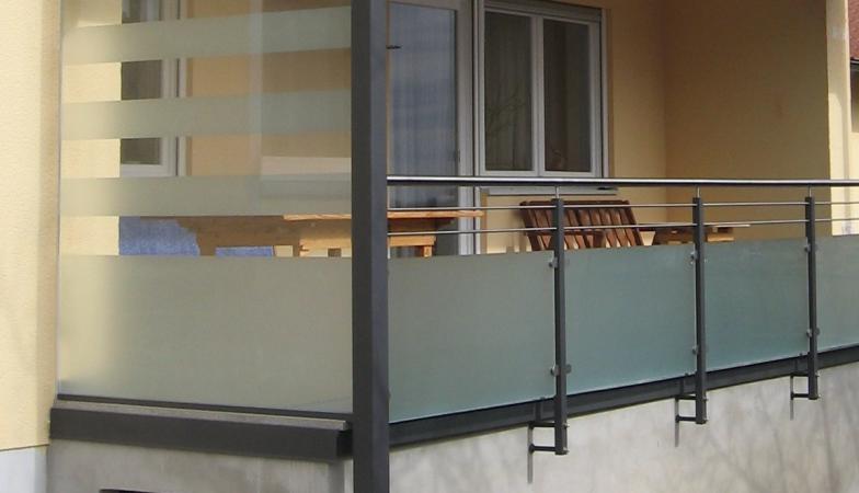 Erweiterung eines vorhandenen Balkones mit Einbindung der Terrasse