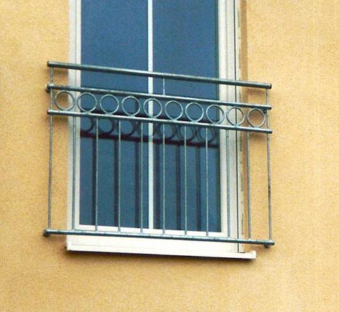 Fenstergitter verzinkt, aussen vorgesetzt