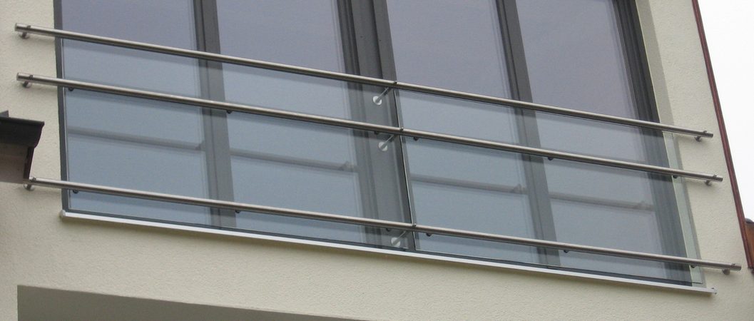 Edelstahlrohre mit Glasf&uuml;llung