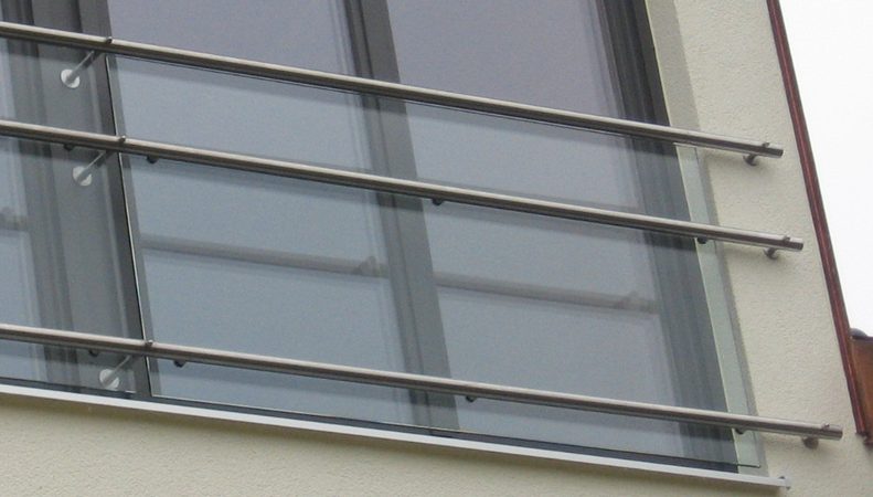 Edelstahlrohre mit Glasf&uuml;llung