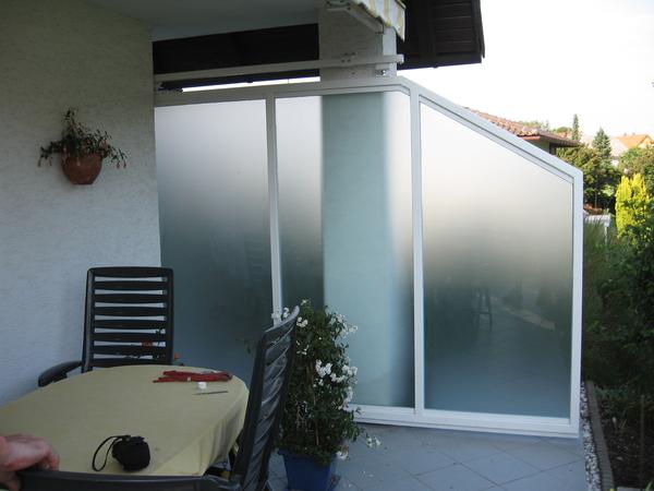 Schiebewand mit Glas ESG Satinato