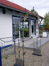 Rosenbogen verzinkt und lackiert