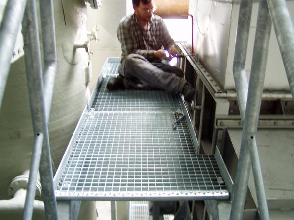 Aufbau einer Arbeitsb&uuml;hne