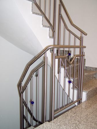 Edelstahlgel&auml;nder mit Musterstab, Kugel aus Echtglas