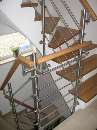 Edelstahlgel&auml;nder, Handlauf Eiche lackiert