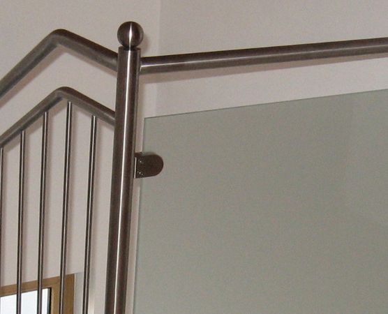 Gel&auml;nder in Edelstahl, Podestblenden in Edelstahl