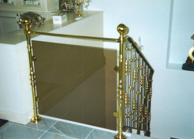 Messinggel&auml;nder mit Glassegment